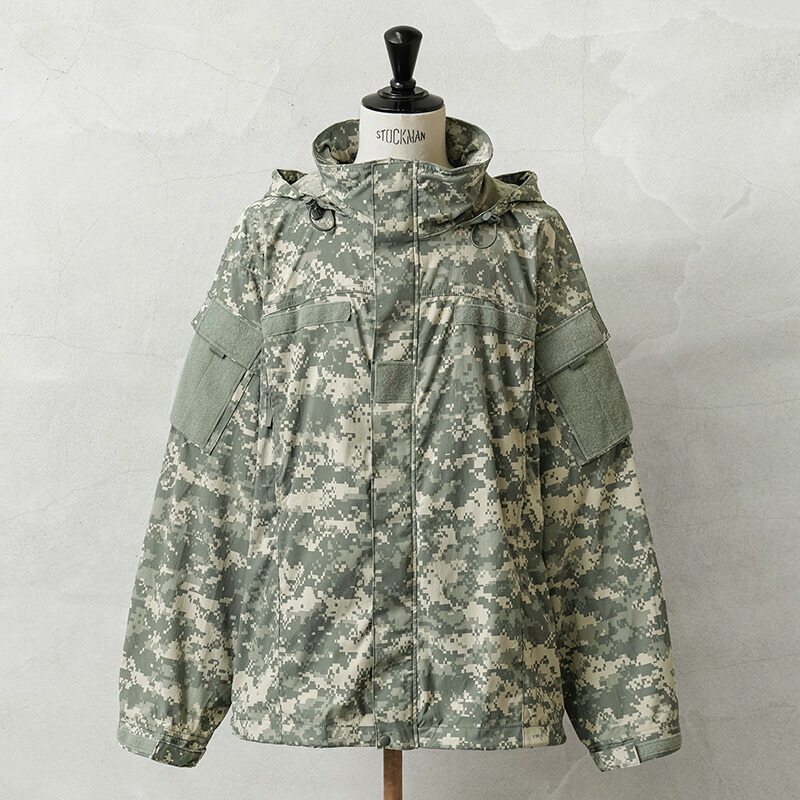実物 新品 デッド店卸し資産 米軍 ECWCS GEN3 LEVEL5 コールドウェザー ソフトシェルジャケット UCP（ACU）【引き換え証客体外】【I】｜アウター ミリタリー メンズ 防寒 軽さ アメカジ ミリタリー上衣 活動の領域上衣 米正規陸軍 座標軸輪っか 秋冬 薄墨色