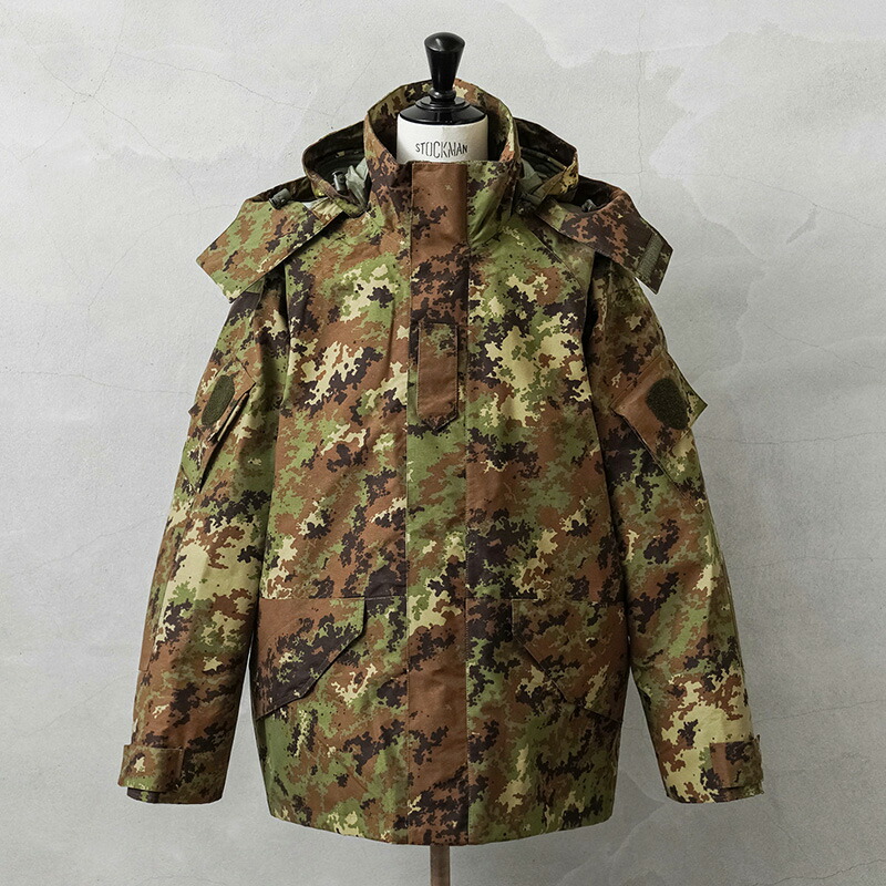 実物 新品 デッド店卸し資産 イタリア共和国軍 ALL-WEATHER WATERPROOF 活動の領域パーカー ベジタトカモ【HARD TYPE】【引き換え証客体外】【I】｜ミリタリー上衣 アウター メンズ 雨合羽 撥水 変装 軍噴きあげる品 ヴィンテージ ヨーロッパ軍 アウトドア