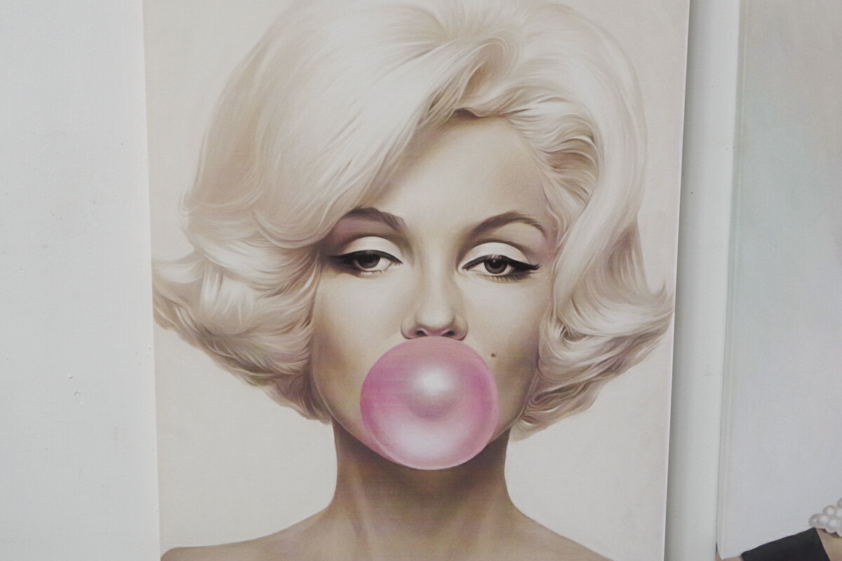 楽天市場 7 30限定 エントリーで全品最大p9倍 期間限定セール インテリアアートパネル 油絵絵画 壁掛装飾 マリリンモンロー オードリーヘップバーン 風船ガム レトロお洒落雑貨 長100 高70cm 2枚set World ｌｉｎｅ楽天市場店