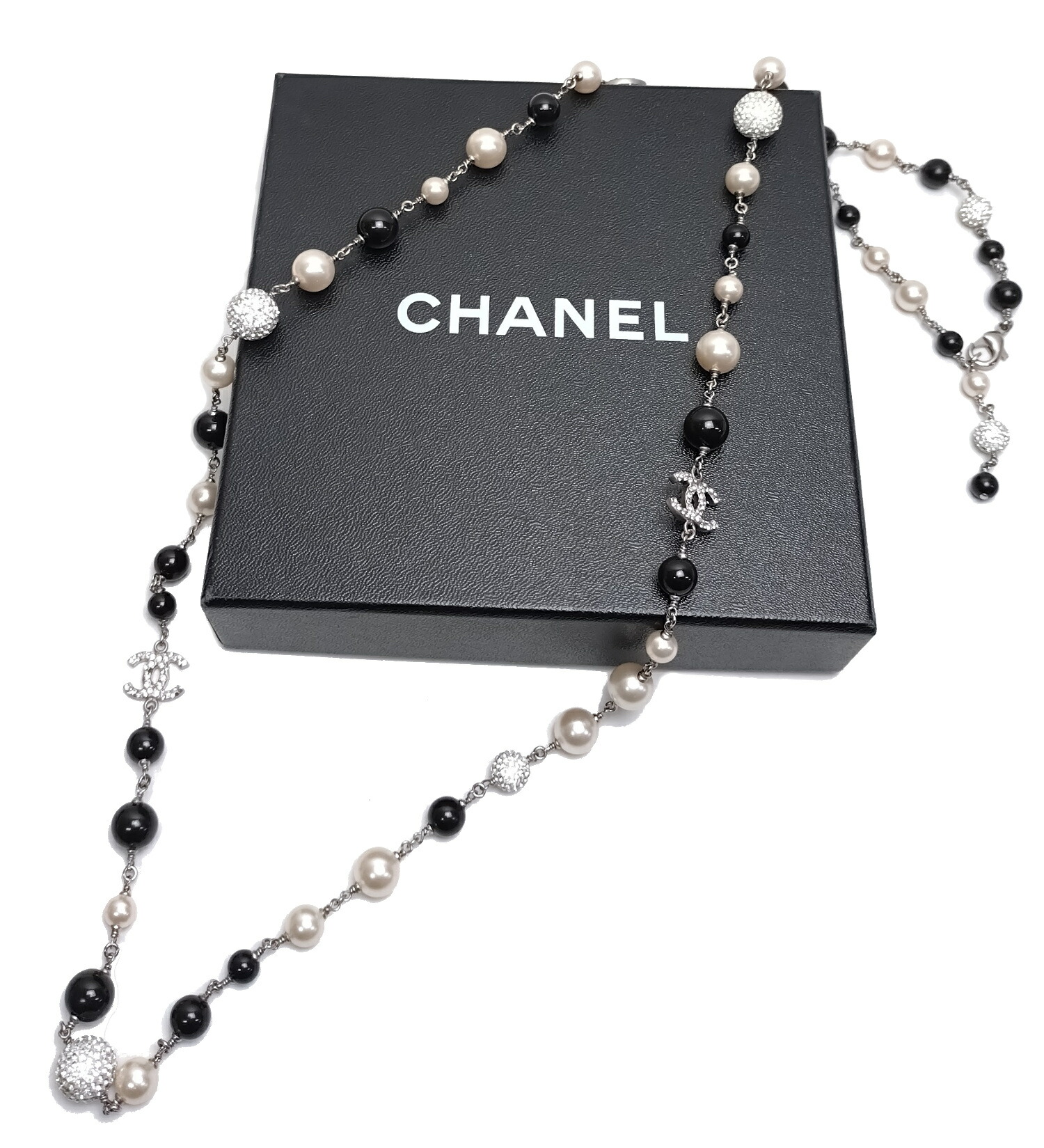大人の魅力溢れるリボン♡【CHANEL】ロングネックレス 210.jpg