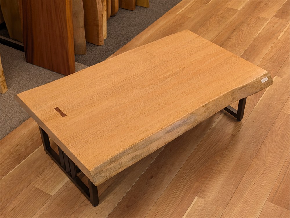 大垣WOOD 一枚板 マンゴ （板のみ）幅1155mm ウレタン塗装（艶なし）[OGWJ-042324027-34-204]【天板】【天然木】【無垢】【センターテーブル】【リビングテーブル】【ローテーブル】【座卓】【ちゃぶ台】【日本製】