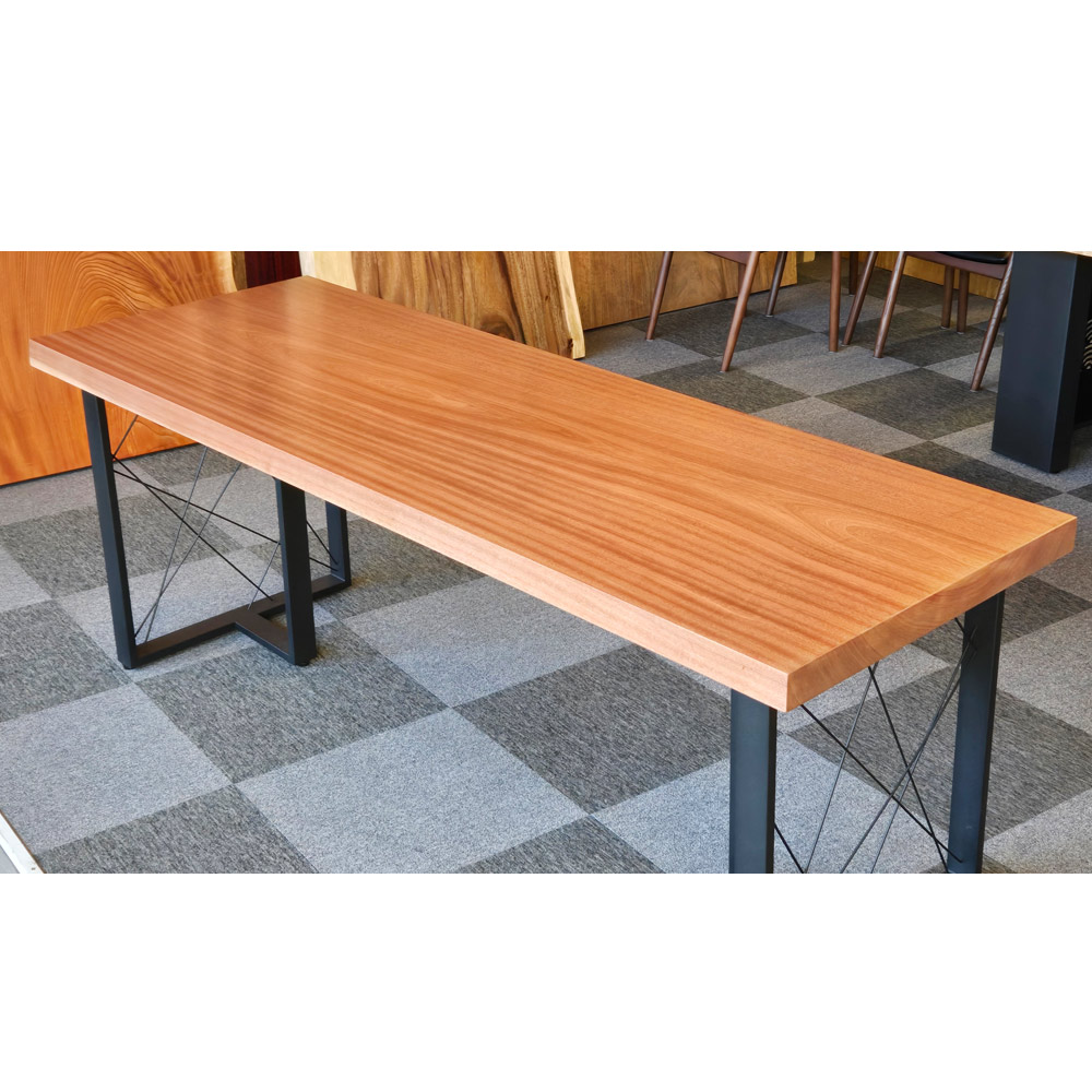 大垣WOOD 一枚板 ダイニングテーブル用天板(板のみ) サペリ 6人掛け 幅2025mm ウレタン塗装(艶なし)[OGWJ-201725007-272]【天然木】【無垢】【1枚板】【ダイニングテーブル】【木製】【日本製】【ハンドメイド】