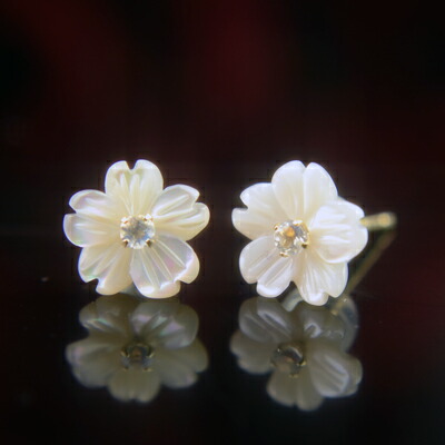 【クーポン配布中】桜 ピアス さくら ピアス サクラ ピアス ピンクシェル＆ブルームーンストーンフラワーピアス ブルームーンストーン ピアス 桜ピアス さくらピアス サクラピアス 花ピアス フラワーモチーフ 6月誕生石