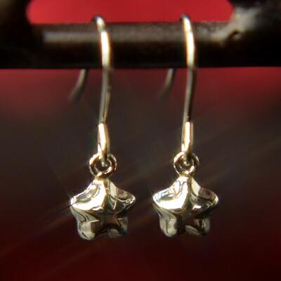 【クーポン配布中】 Pt900プラチナスターフックピアス【小】【4mm】 ピアス スター 星 プラチナ PT900 pt900 フック ピアス ジプシーピアス ファーストピアス ニッケルフリー|誕生石・宝石のヨコヤマ