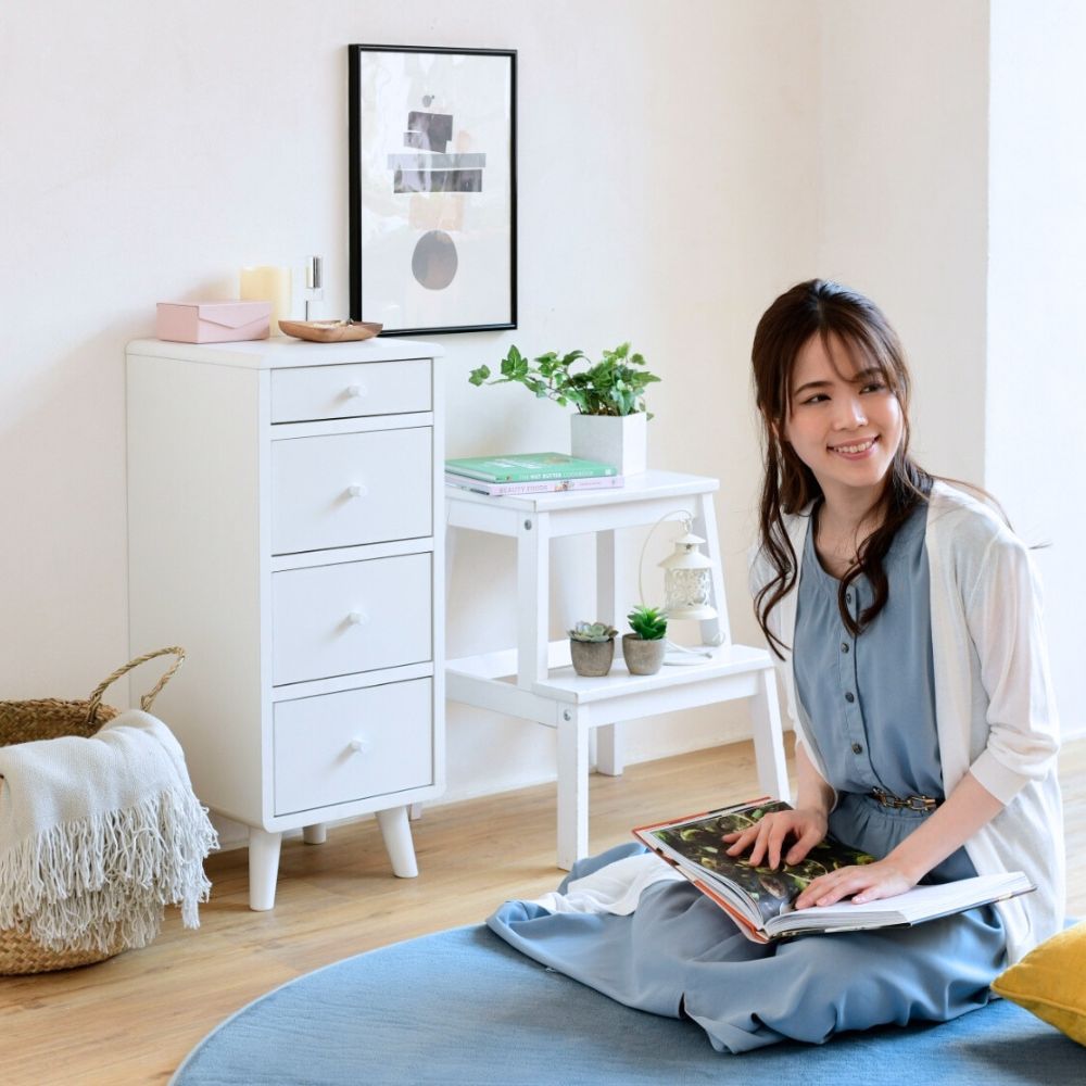洋服箪笥 北欧 白 リビングチェスト か細い コンパクトチェスト スリムチェスト 今めかしい 幅30 奥ふかさ32 高さ73.5 Pico 4段 木製 ローチェスト スリムチェスト 白 押し込み 小っちゃい 低め 一人暮らし ローチェスト