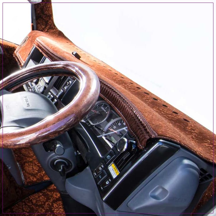 即出荷 Newファイター ダッシュマット フラッシュローレル 雅 マドンナ 三菱ふそう Dashmat ダッシュボードマット 日本製 トラック用品 車 ドレスアップ カスタム オーダータイプ アクセサリー 汚れ防止 4t Qdtek Vn