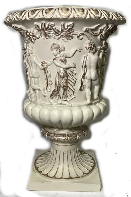 格安新品 花瓶 花器 ゴールド地にアイボリー色のアンティーク塗装 フラワーポット 重量 2 8kg 内寸 上口の直径17 8cm 深さ約38cm 下台 17cmx17cm 高さ 38 6cm 外形直径 25 5cm 樹脂製 水は入れないでください T039 Adrm Com Br