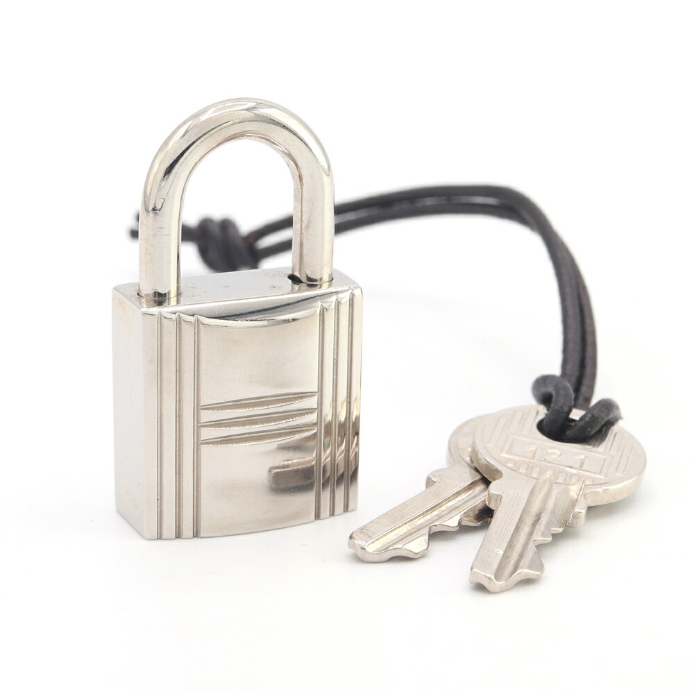 楽天市場】【美品】エルメス HERMES カデナ キー ゴールド 金属素材