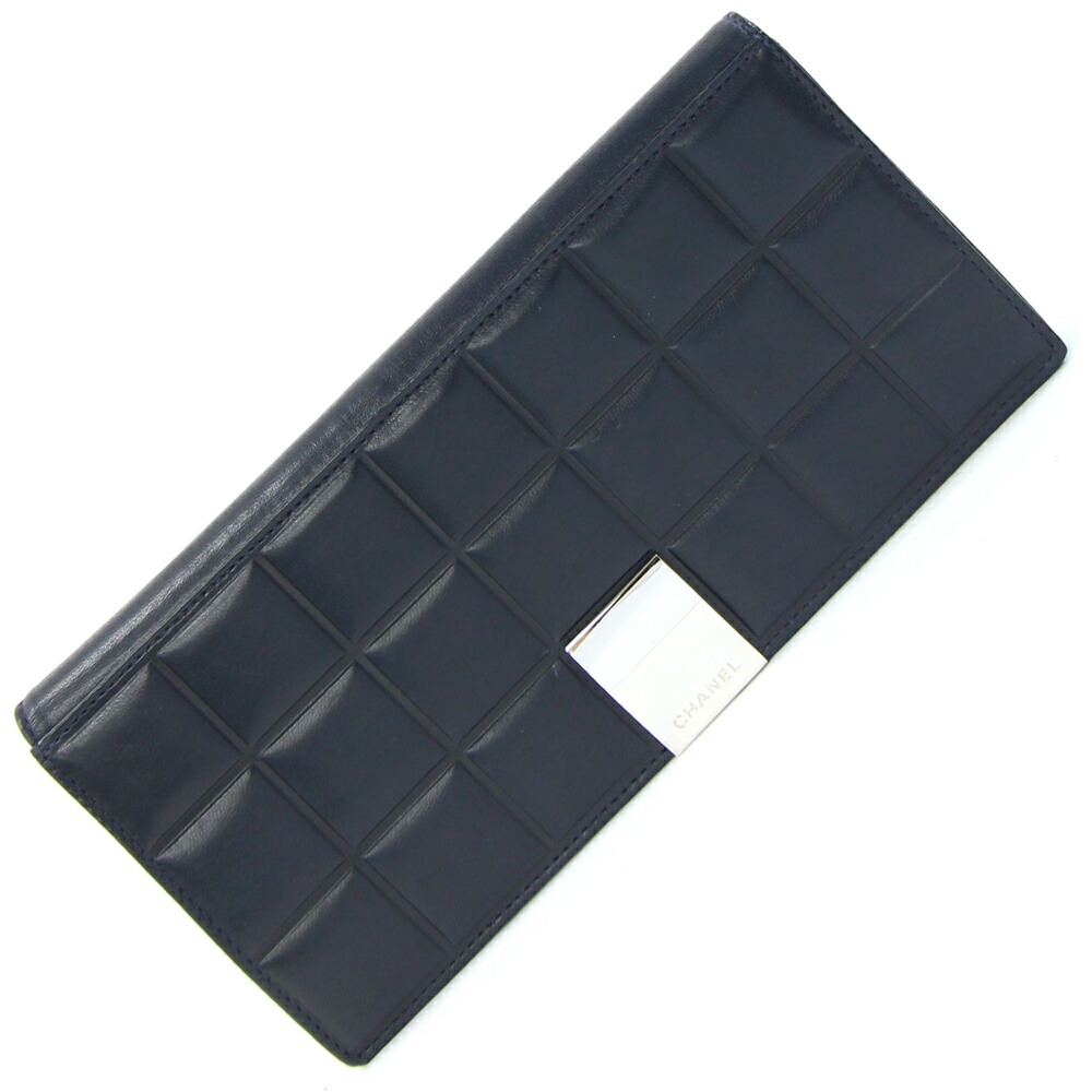 【中古】 シャネル 二つ折り長札入れ チョコバー ネイビー ラムスキン 中古 ロングウォレット 小銭入れなし ロゴ メンズ レディース CHANEL | 財布 二つ折り 長財布 お札入れ 札入れ ウォレット レディース財布 ブランド お財布 二つ折り財布 メンズ財布 ヴィンテージ 本革