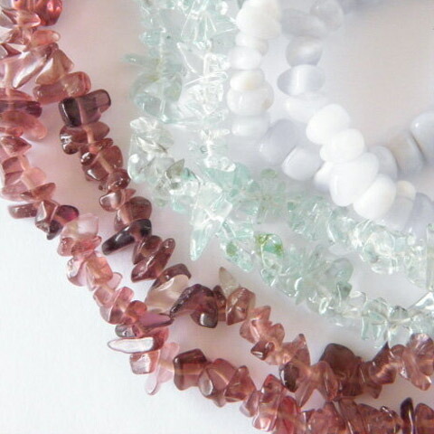 楽天市場】天然素材 カラフルシェル さざれビーズ 10g 貝 海 夏 マリン