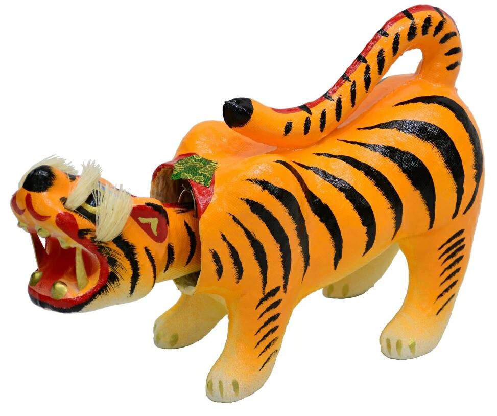 五月人形鈴甲子雄山 御兜 兜飾り 首振り虎付き楽天市場】