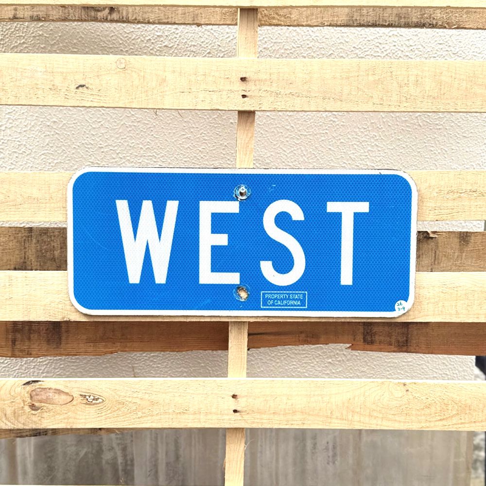 ヴィンテージ ロードサイン [WEST] 26-3-9 / アメリカ 看板 ブルー 道路標識 ガレージ ディスプレイ 標識 サインボード ストリートサイン アメリカン雑貨