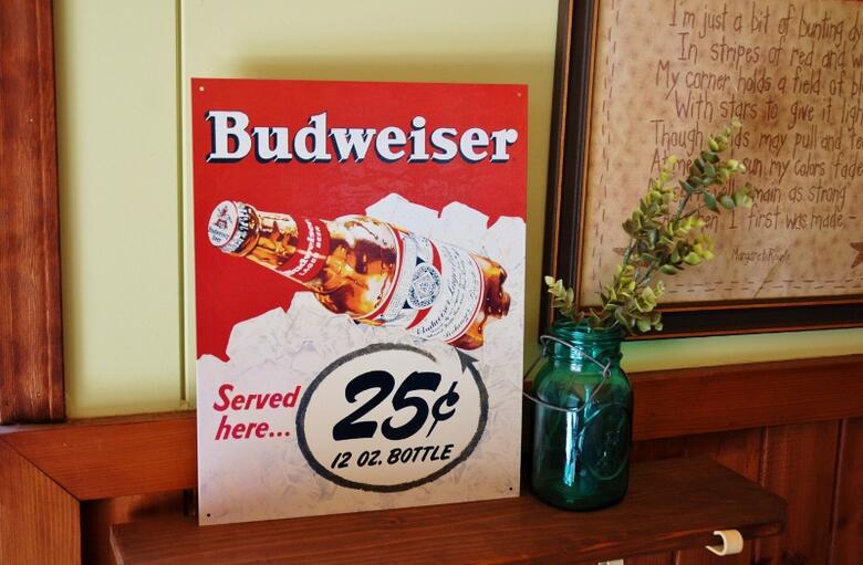 バドワイザー　Budweiser 壁掛け　看板　インテリア　ディスプレイ 楽天市場】ブリキ看板 バドワイザー ボトルキャップ