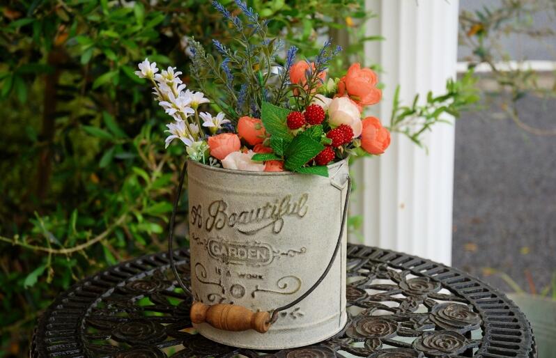 特大ブリキバケツ　鉢カバー　アンティーク　シャビー（雅姫　ハグオーワ　プランター 特大ブリキバケツ 鉢カバー アンティーク シャビー（雅姫 ハグオーワ