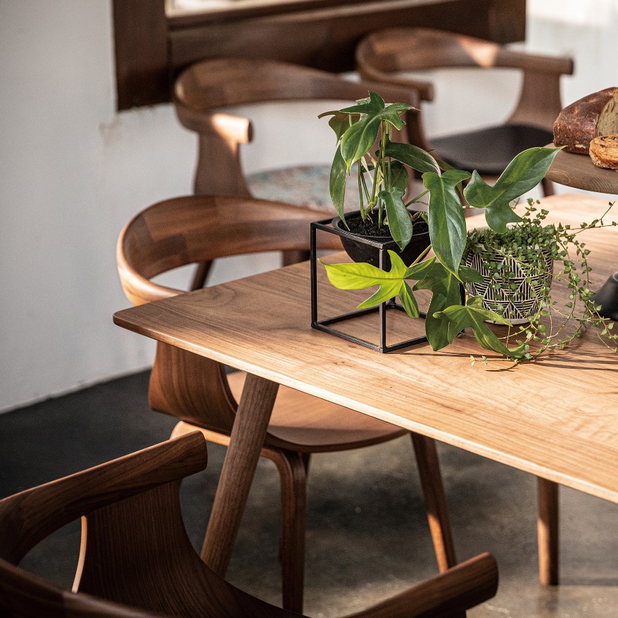 美品 冨士ファニチア リクライニングチェア アームチェア　ファブリック 木製 冨士ファニチア 富士ファニチャー [ Nagi ナギ ] 木製 アームチェア