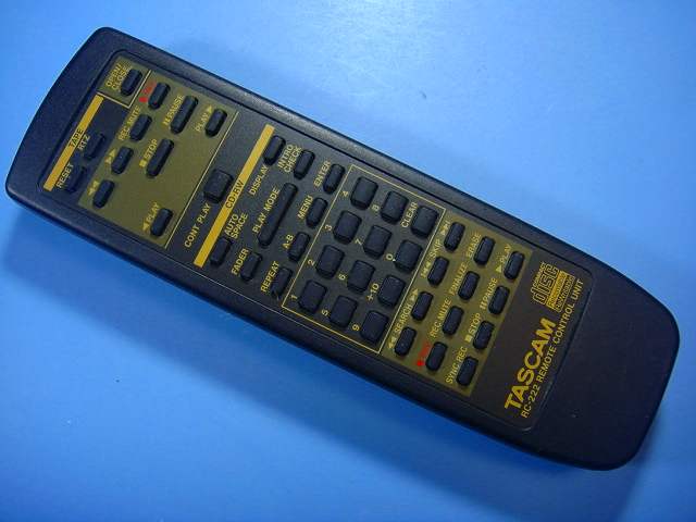 RC-222 TASCAM オーディオ 遠隔操作 貨物輸送無料 機敏さ送りとどける 即決 動くこと突きとめる済 不良品払いもどす引き請ける 完全無欠 D8180