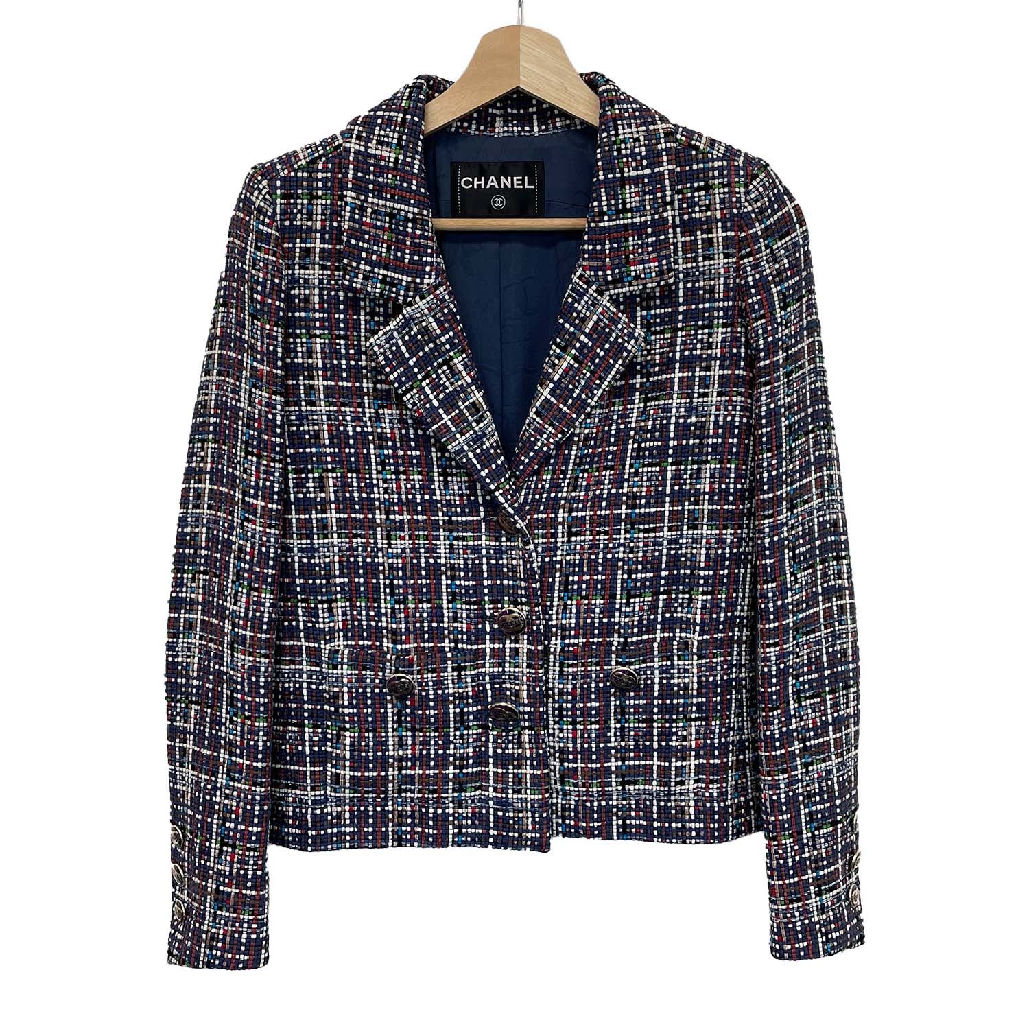 極美品◇CHANEL シャネル P45580V33648 コットン 裏地シルク100％ ココマークダラスボタン付き ツイード ノーカラージャケット 40 仏製 楽天市場】CHANEL シャネル 【美品】P45580V33648 ココマークボタン