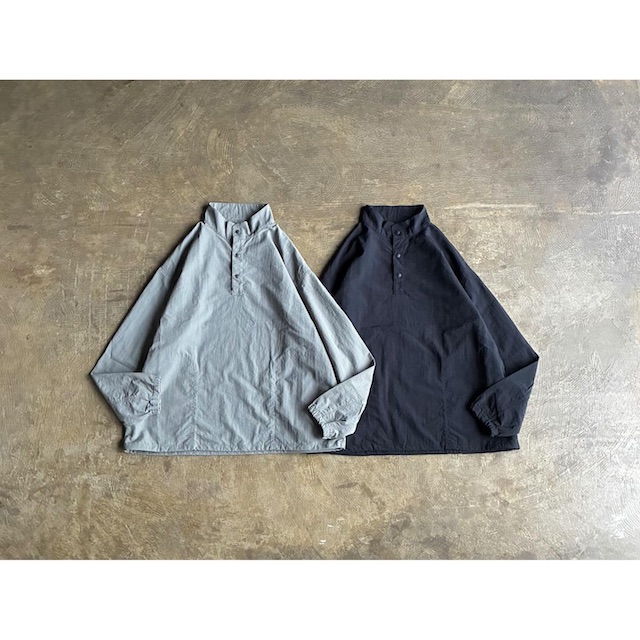 【Manual Alphabet】 取扱説明書文字  Nylon Taffeta Light Shell Snap Tee 26SS  style No.MA-J-404 GREY * グレー-BLACK * ブラック