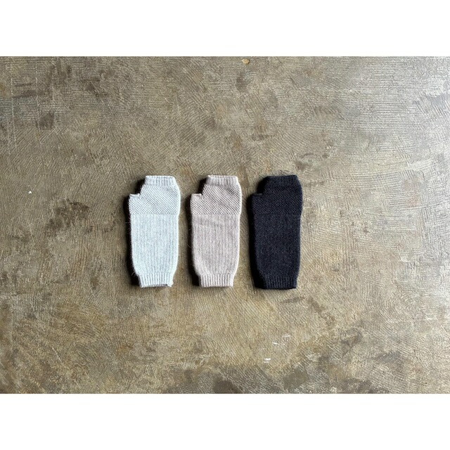 【GLEN GORDON】 グレンゴードン  Geelongora Fingerless Mitton  NGG0854