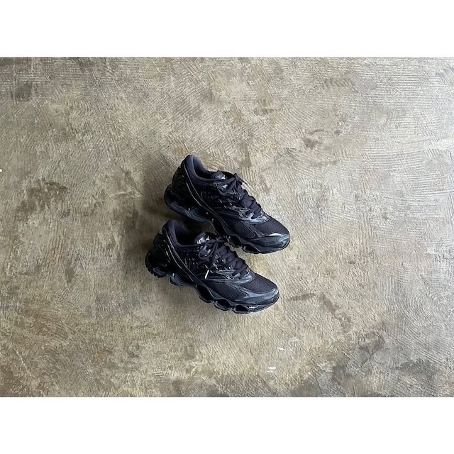 再入荷【MIZUNO】 ミズノ  WAVE PROPHECY LS Triple Black  style No.D1GA333701