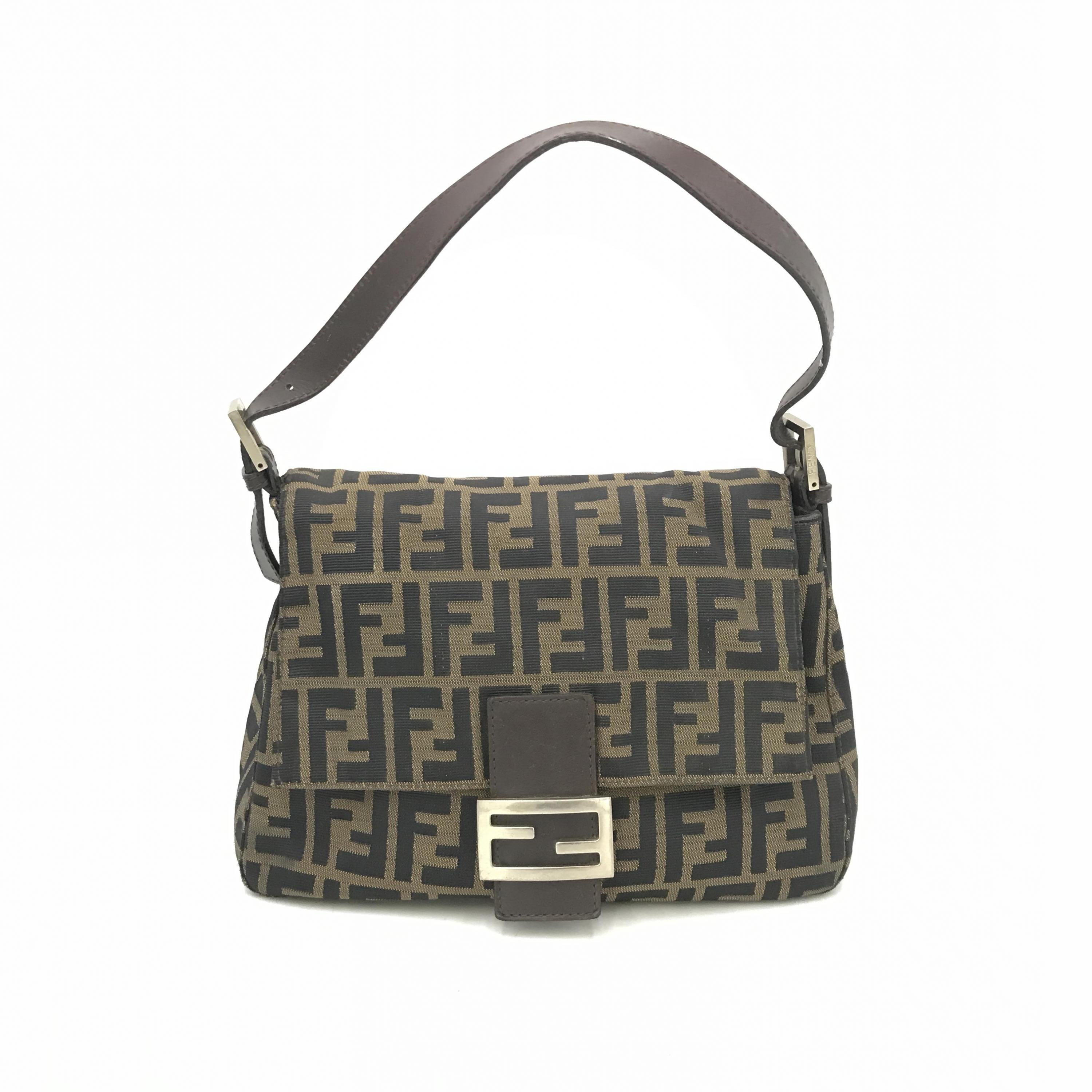 【良品】【希少】フェンディ　FENDI　ズッカ 大きめ　マンマバケット 　FF柄 極美品✨ FENDI フェンディ マンマバケット ズッカ柄 FF