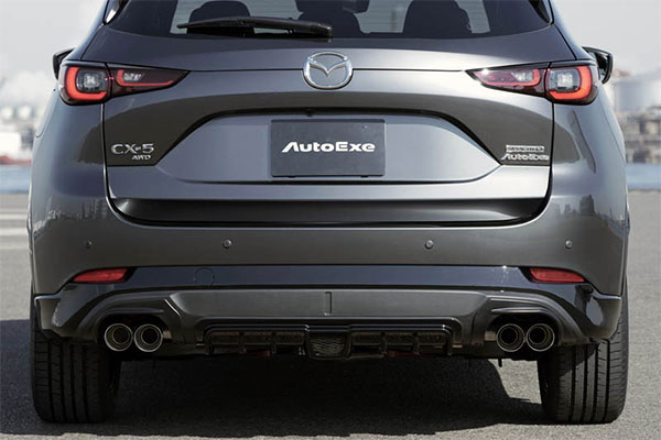 AutoExe オートエクゼ スポーツマフラー 左右デュアル CX-5 KF2P 車体番号:500001～ AT車 ※沖縄・離島は都度確認 ※個人宅配送不可