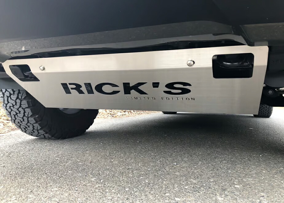 リミテッドチトセ RICK'S スキッドプレート リミテッドエディション ステンレス製ヘアライン仕様 (板厚2.0mm) ハイラックス GUN125 沖縄・離島は要確認