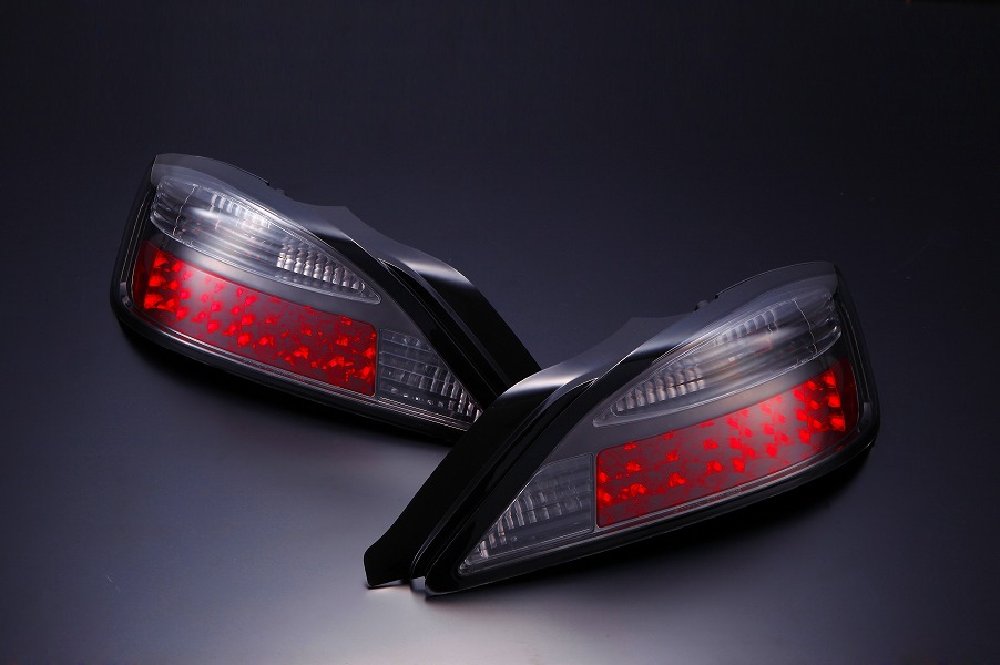 D-MAX LEDテールランプ スモーク 片側のみ 左 シルビア S15 H11.1～H14.11