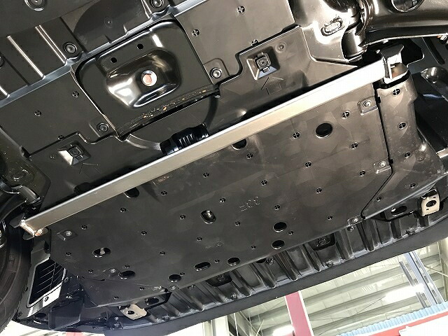 カワイ製作所 フロントモノコックバー フリード GT5 GT6 2024/06～ E-HEV 2WD車 A位置 ロアアーム部 7,373円