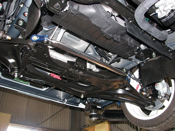 カワイ製作所 フロントロアアームバー ミニキャブトラック DS16T 2014/02～ 2WD車用