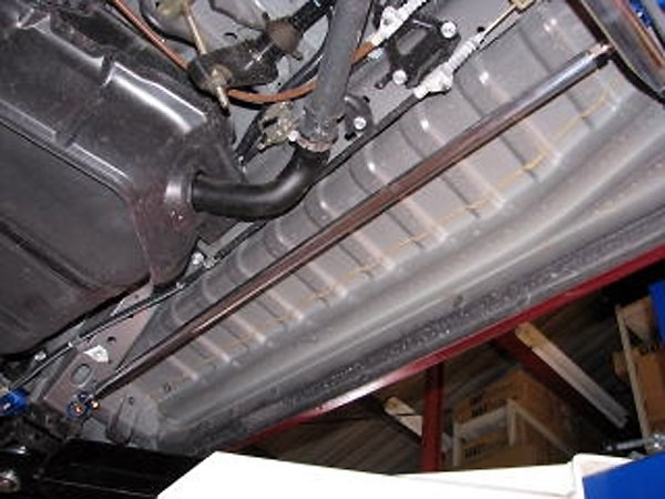 カワイ製作所 モノコックバー ハイエース KDH200V スーパーGL センター用オプショナル(リヤ)