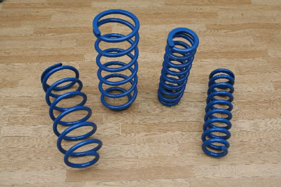 150系プラド用　モトレージ　リヤコイルスプリング MOTORAGE モトレージ TERRAコイルスプリング（150プラド