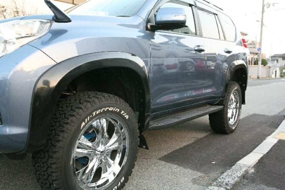 MOTORAGE モトレージ オーバーフェンダー(150プラド 前期車用) 未塗装 TOYOTA ランドクルーザープラド150系 前期車(~2017/8月?)|オートクラフト