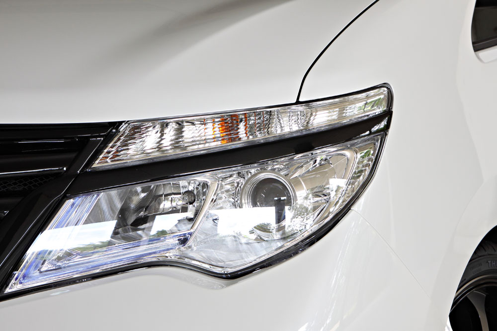 M'z SPEED アイライン 未塗装 FRP セレナ FNC26 FNPC26 FPC26 HFC26 H25.12～H28.7 ハイウェイスター MC後 グレースライン 3152 13,142円