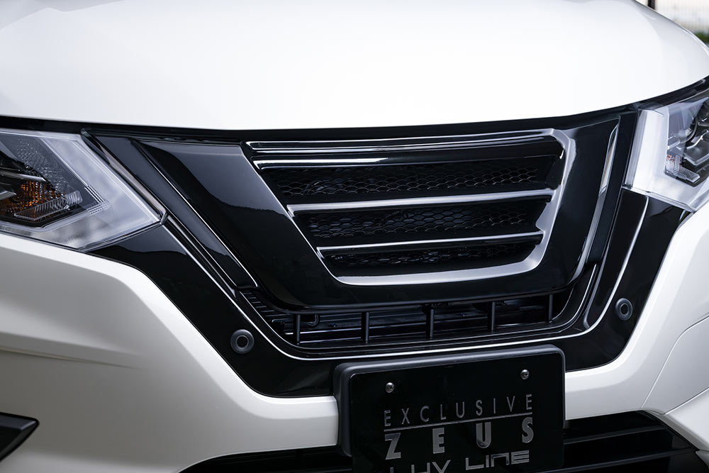 M'z SPEED フロントグリル 未塗装 FRP エクストレイル HNT32 HT32 NT32 T32 H29.6～R2.9 20X/20S/ハイブリッド MC後 インテリジェントFCW(ミリ波レーダー)付車除く ラヴライン 2351