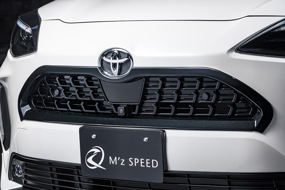 M'z SPEED フロントグリルガーニッシュ 未塗装 ABS ヤリスクロス MXPB10 MXPB15 MXPJ10 MXPJ15 R2.8~ アドベンチャー/GRスポーツ除く ラヴライン 2431|オートクラフト