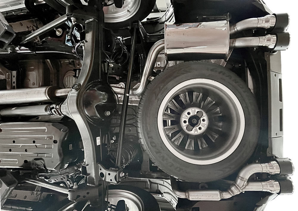 M'z SPEED エキゾーストシステム 左右4本出し (MZ108) カーボン ランドクルーザー 3BA-VJA300W R3.8～ V35A-FTS ラヴライン 2312｜オートクラフト 155,384円