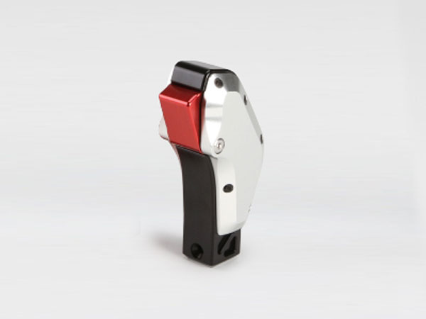 X-Fang ビレットシフター ガングリップ シルバー デリカD:5 CV1W CV2W CV4W CV5W H19.1～R1.10 前期｜オートクラフト