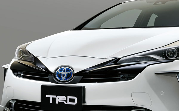 TRD フロントバンパーガーニッシュ プリウス ZVW51 ZVW55 18/12~