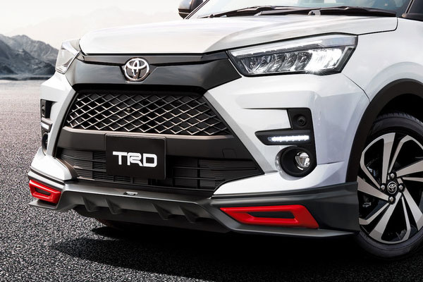 TRD フロントスポイラー ライズ A200A A210A 19/11～ フロントスキッドプレート、パノラミックビューの有無によりグレード毎に適合が異なります。詳細はメーカー適合表を必ずご確認下さい。｜オートクラフト 32,906円