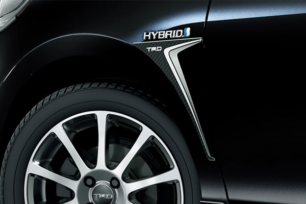 TRD フロントフェンダーガーニッシュ アクア NHP10 17/06～ 除くサイドマッドガード(純正用品)付車｜オートクラフト 8,903円