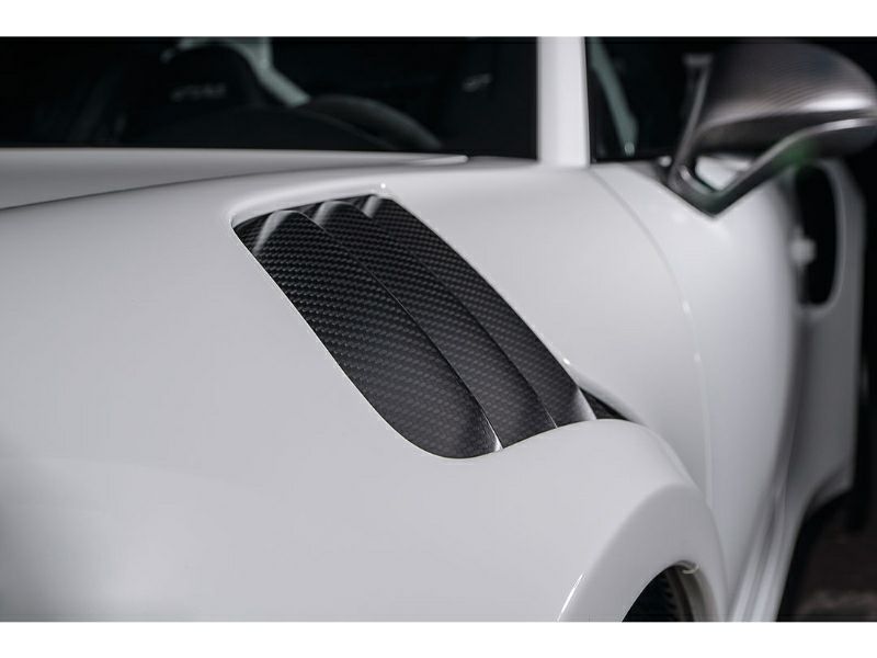 ポルシェ 991GT3RS用 フロントフェンダーエアベント(マットカーボン)【TechArt】|Auto-Parts 店