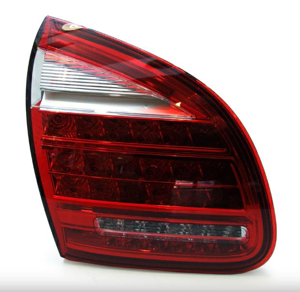 【ポルシェ純正】ポルシェ 958 カイエン インナー テールライト 左 95863109302｜Auto-Parts 店