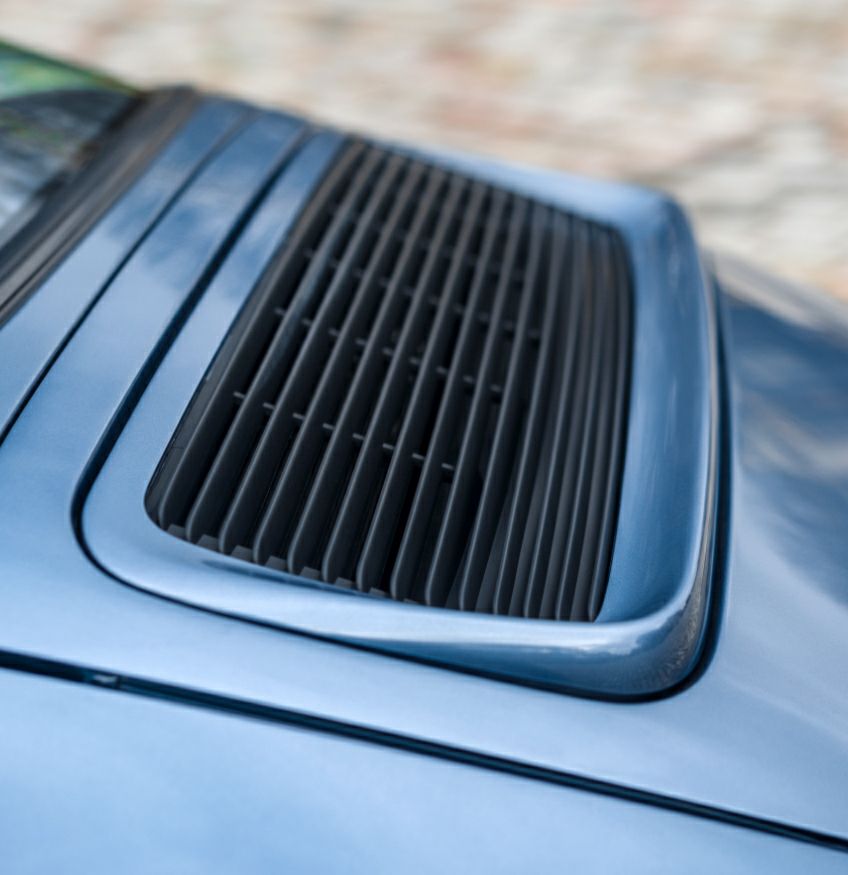 【ポルシェ純正】ポルシェ 964(911) カレラ リアスポイラー グリル トリム付 96451201700｜Auto-Parts 店