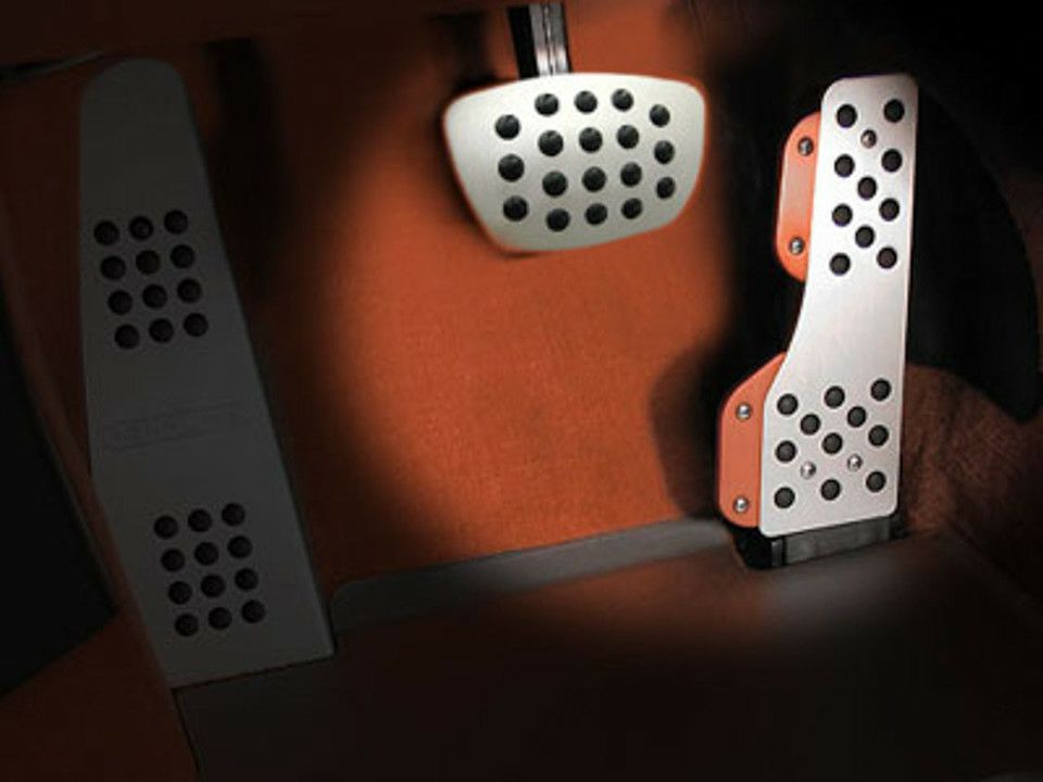 ポルシェ 911/930/993用 アルミ2ピースペダルセット(ラバーグリップ付)シルバー【Rennline】