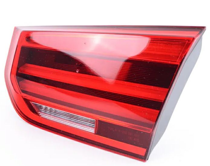 【BMW純正】BMW 3シリーズLCI(F30／F31／F80) リアライト 右内側 63217369122