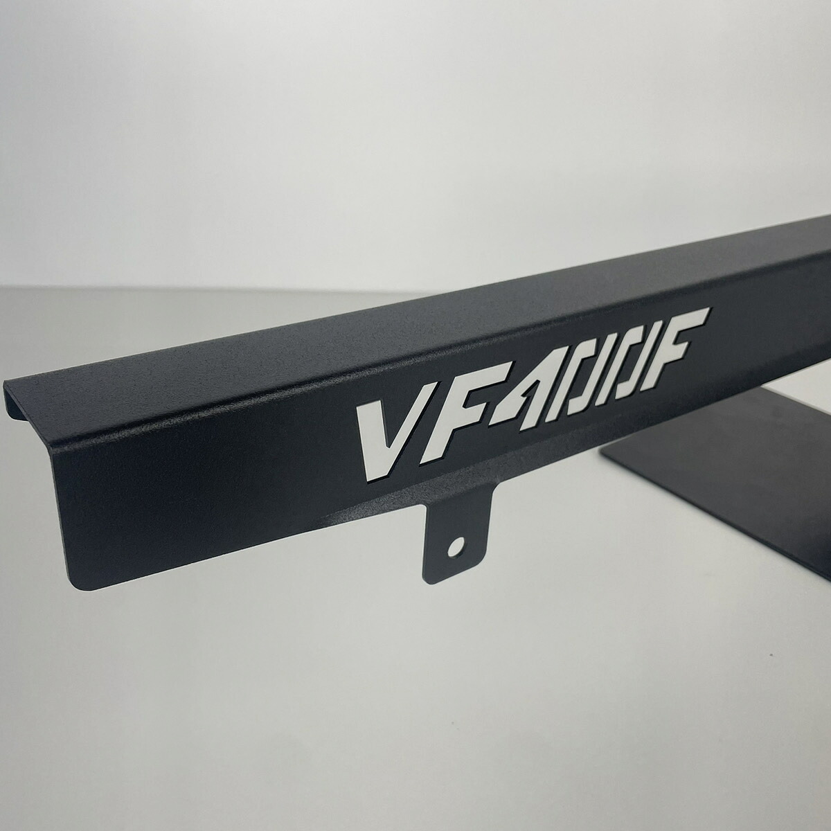 ＶＦ４００Ｆ ロゴ入り チヂミ塗装 チェーンケース ブラック　ロゴイリ