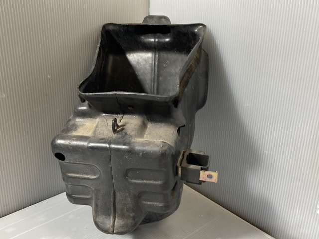 HONDA CB400T/CB250T バッテリーケース ホンダ [M-250417-40] 楽天市場】HONDA CB400T/CB250T バッテリーケース ホンダ : AUTO