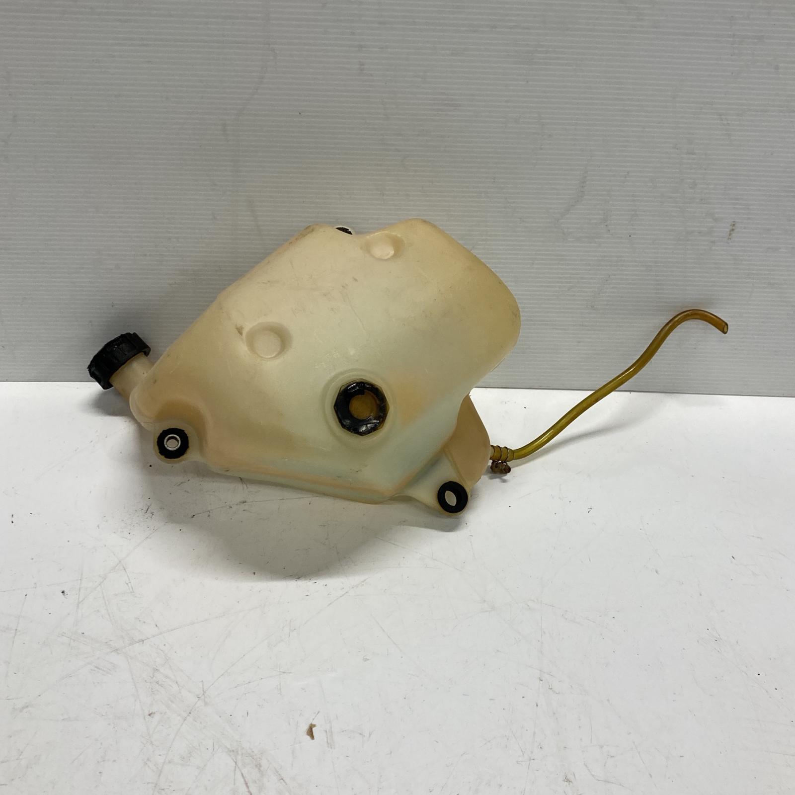 SUZUKI スズキ GT750 オイルタンク GT750【中古】