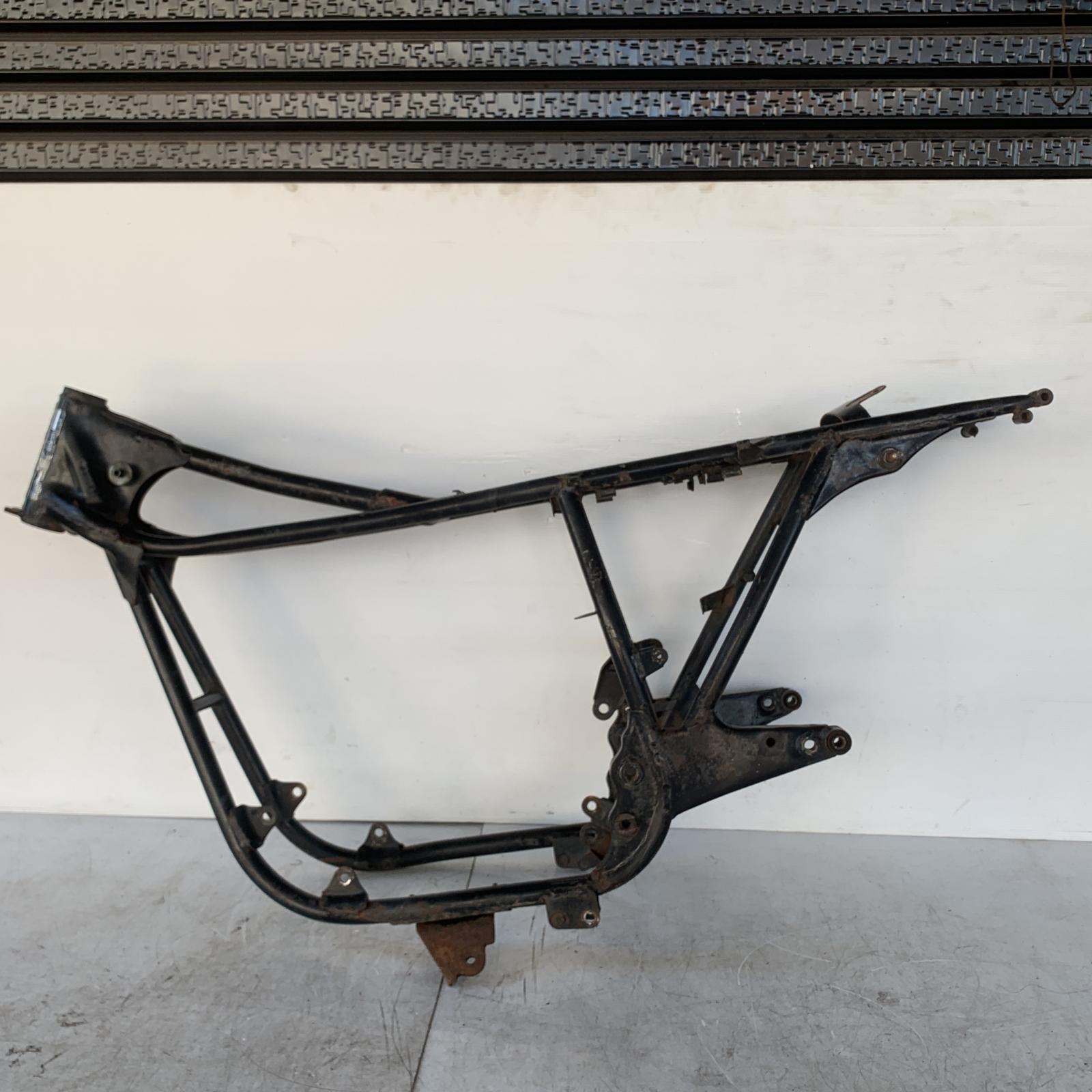 SUZUKI スズキ GT550 フレーム GT550【中古】｜ＡＵＴＯ　ＷＯＲＬＤ